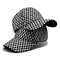 Os chapéus respiráveis ajustáveis do golfe um tamanho cabem toda a borda curvada