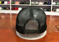 Placa preta personalizada Mesh Trucker Hats da parte traseira da espuma de 5 painéis