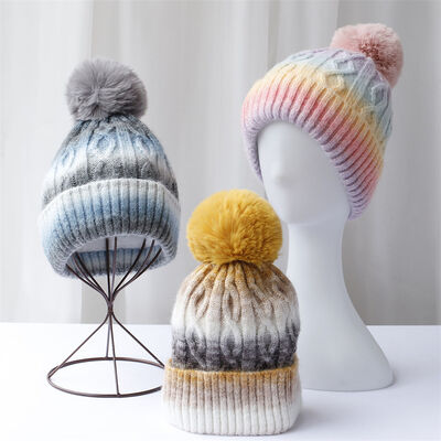 Gorros de malha OEM, acrílico, poliéster, lã, estilo merino, gorro personalizável, quente, confortável, roupa de cabeça de inverno
