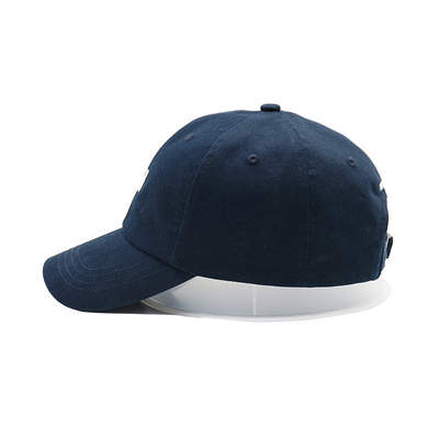 Capuz de basebol com logotipo reforçado bordado com costuras de cores personalizadas