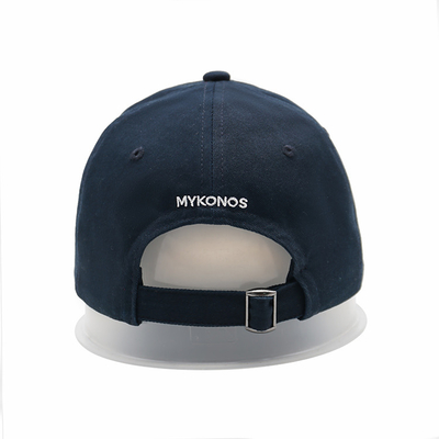 Capuz de basebol com logotipo reforçado bordado com costuras de cores personalizadas