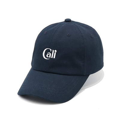 Capuz de basebol com logotipo reforçado bordado com costuras de cores personalizadas