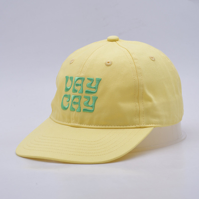 Capacetes Snapback de borda plana e alta durabilidade em preto