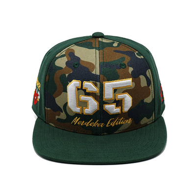 Chapéus Snapback de plástico respirável com borda plana estruturada e bordados personalizados Logotipo Camo Color
