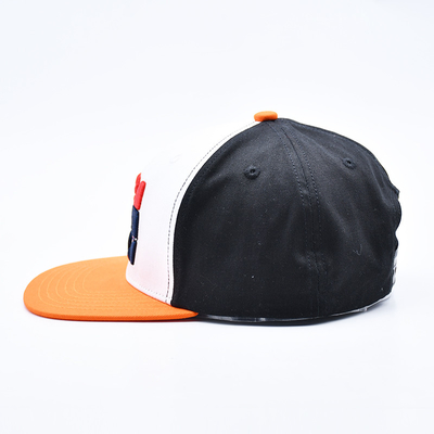 Chapéus Snapback de borda plana bordados sob medida com preto ou cores personalizadas