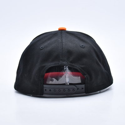 Chapéus Snapback de borda plana bordados sob medida com preto ou cores personalizadas