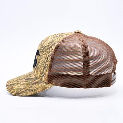 Design de moda curvo Brim Sport 6 Panel Trucker Mesh Hat Custom 3d bordado Camo Trucker Cap