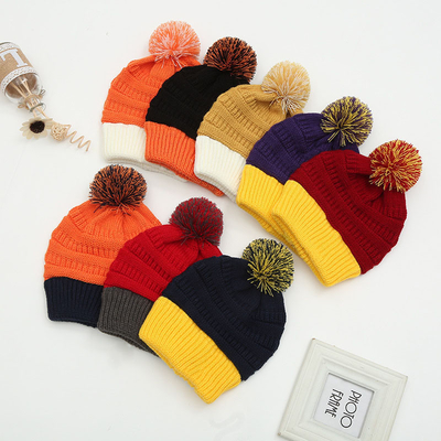 Chapéu Outono Inverno Combinação bonés de malha Skully Moda Quente com Pompom Puro Pom Pom Pom Para Mulheres Double Color Fashion Boné