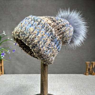 2024 Chapéu Novo Mulheres Caxemira Chapéu Tricoteado Outono/Inverno Pelúcia de Raposa Chapéu Pompom Borda Enrolada Chapéu de Proteção Colorido