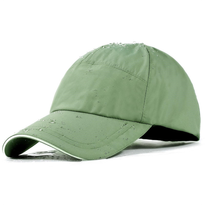 Chapéu de basebol à prova d'água preto e branco com fivela ajustável