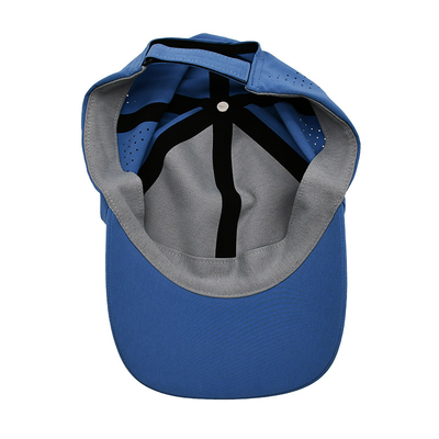 Atacado Grátis Plain 6 Panel Lightweight Quick Dry Sports Baseball Cap Performance Laser Cut Hole Sport Dad Hat