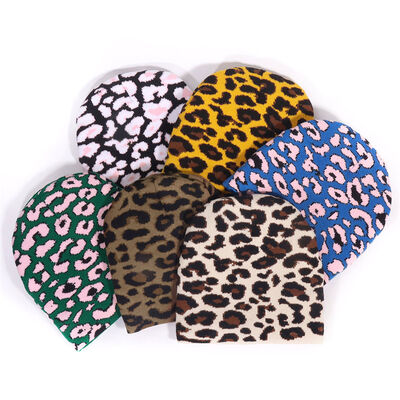Logotipo personalizado de alta qualidade Homens Mulheres Chapéu de Inverno Acrílico Chapéu Leopardo Impressão Padrão Tricoteado Slouchy Beanies