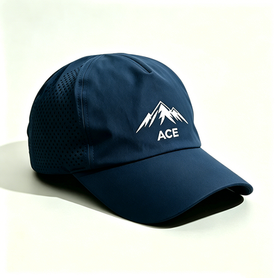 Um tamanho combina com todos os bonés desportivos personalizados oferecendo bordas curvas e costuras de contraste perfeitas para eventos desportivos corporativos
