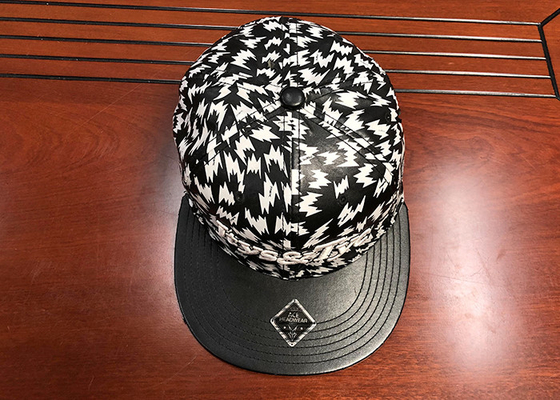 O bordado feito sob encomenda unisex 6 do branco 3D almofada do esporte liso de couro dos chapéus da borda do plutônio o tampão urbano da rua